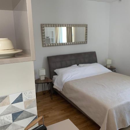 Madonna Guesthouse II ドゥブロブニク エクステリア 写真
