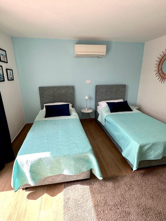 Madonna Guesthouse II ドゥブロブニク エクステリア 写真